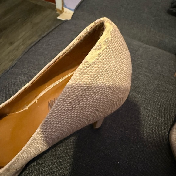 Cosmopolitan Pink Heels - Picture 6 of 10